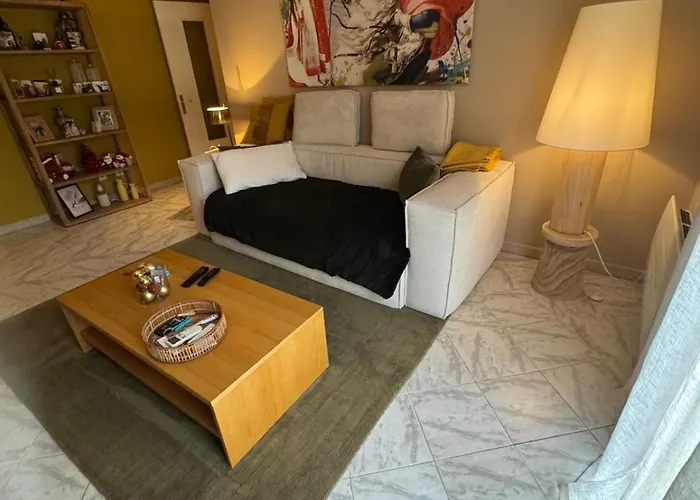 アパート Rez De Villa, Confort 4 Pers Parking Proche Ajaccio アラタ